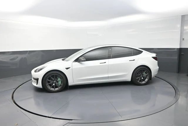 Used 2022  Tesla Long Range image 40