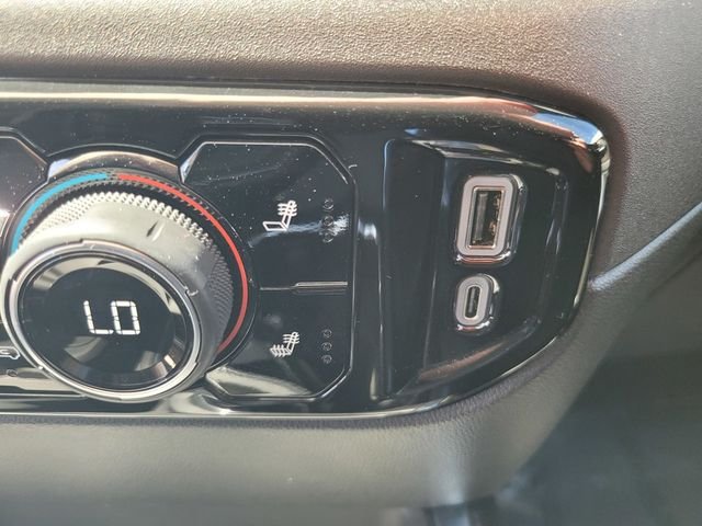 Used 2024 White Chevrolet RST image 26