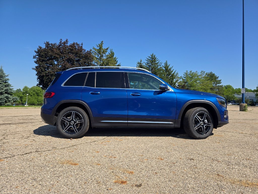 New 2026 Starling Blue Metallic Mercedes-Benz GLB 250 image 17