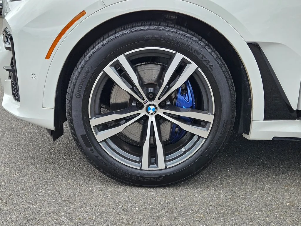 Certified Used 2022 Alpine White BMW xDrive40i image 42