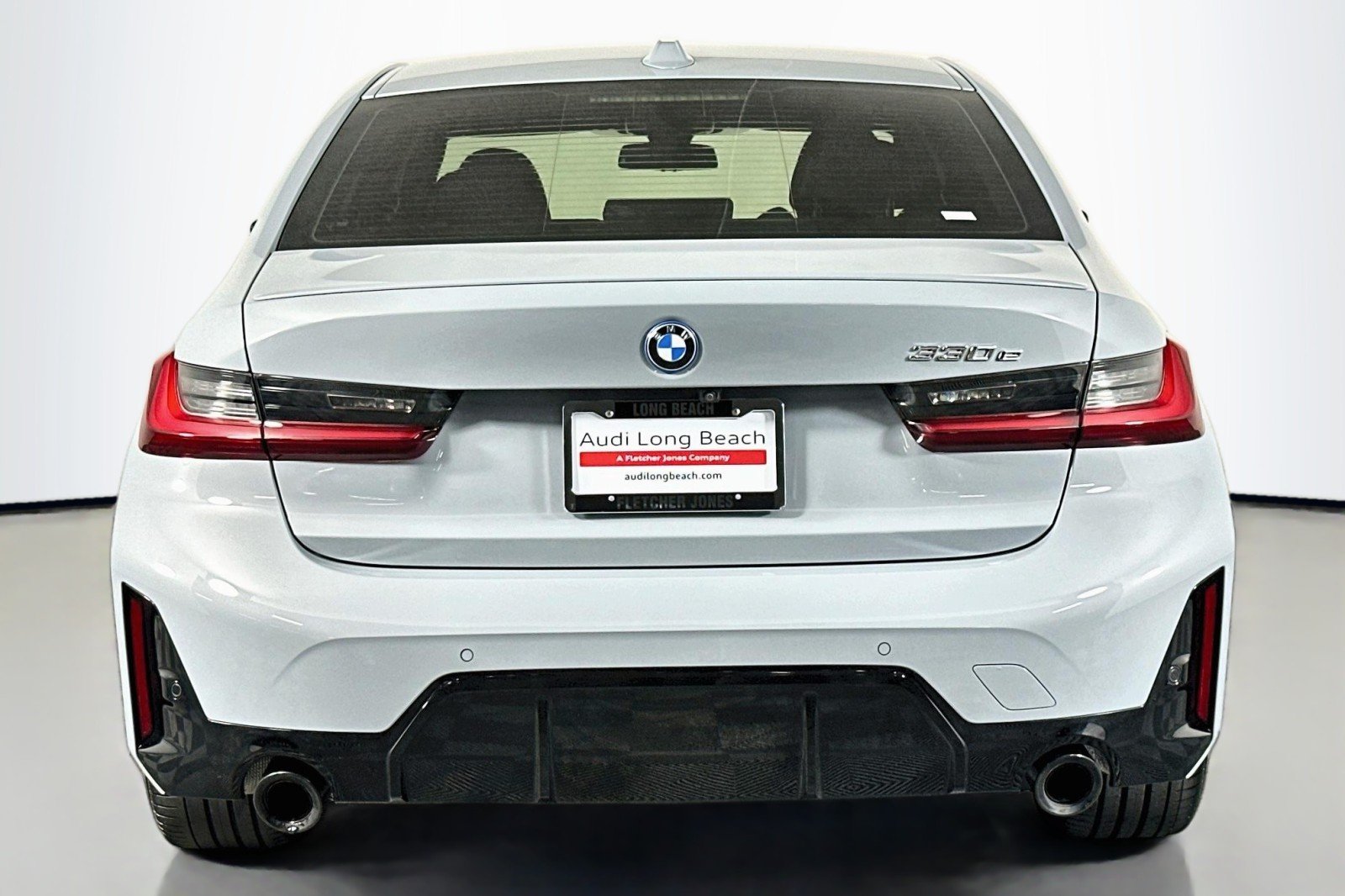 Used 2023 Brooklyn Grey Metallic BMW 330e image 3