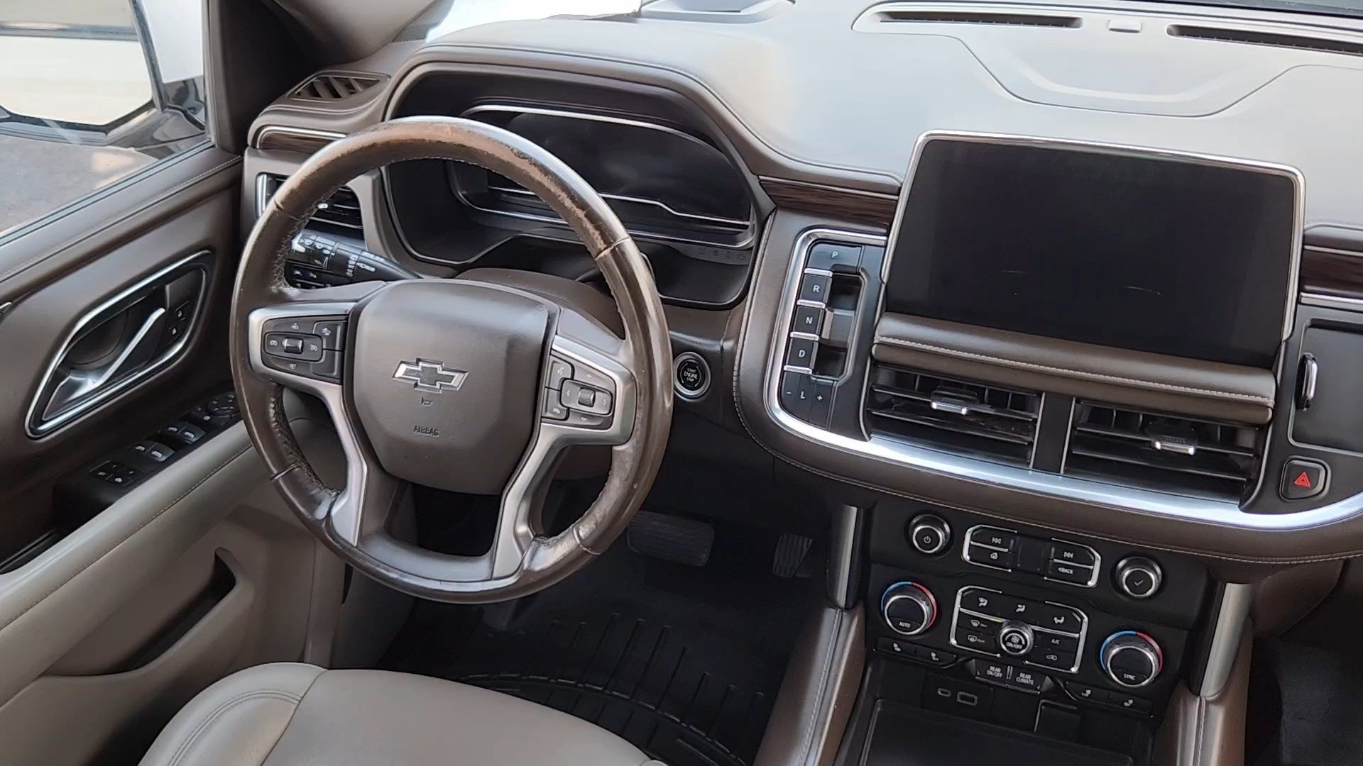 Certified Used 2023 Summit White Chevrolet Z71 image 5