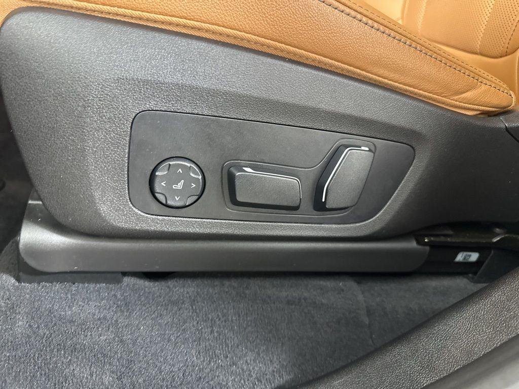 Used 2024 Carbon Black Metallic BMW M40i image 23