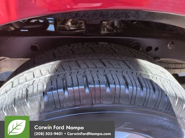 Used 2019 Cayenne Red Metallic Nissan  image 30