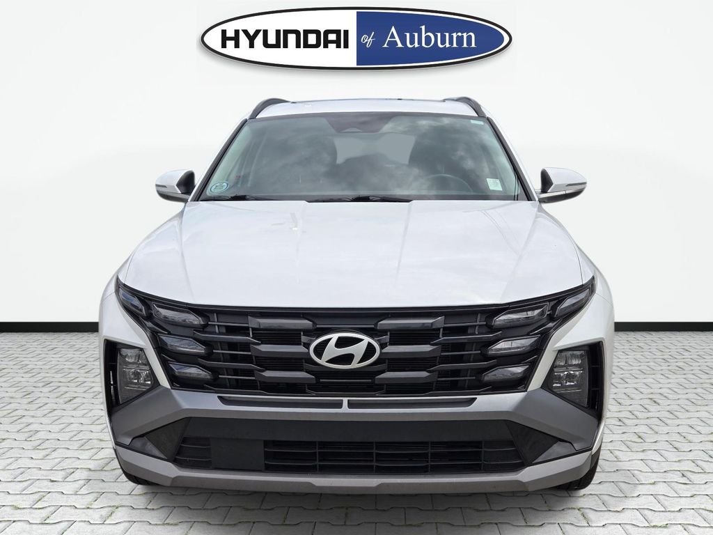 Used 2025 White Hyundai SEL Convenience image 12