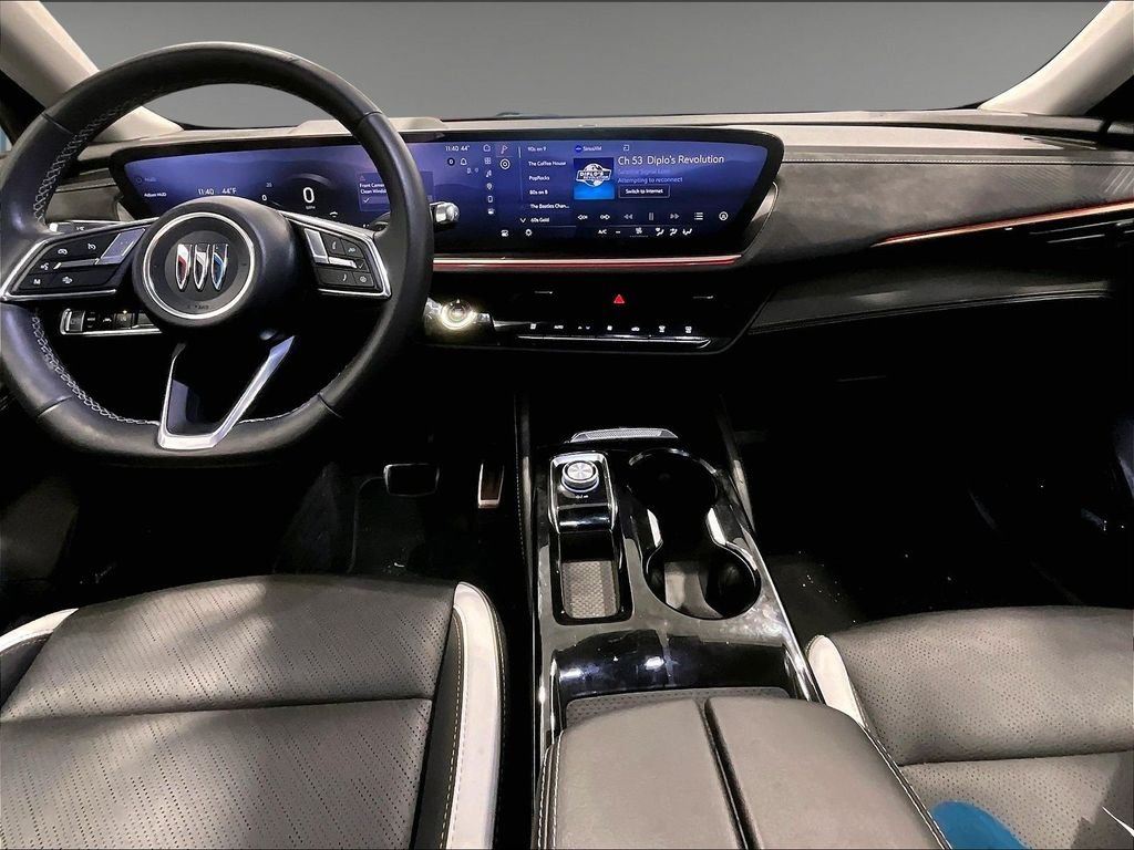 Used 2025 White Buick Sport Touring image 17