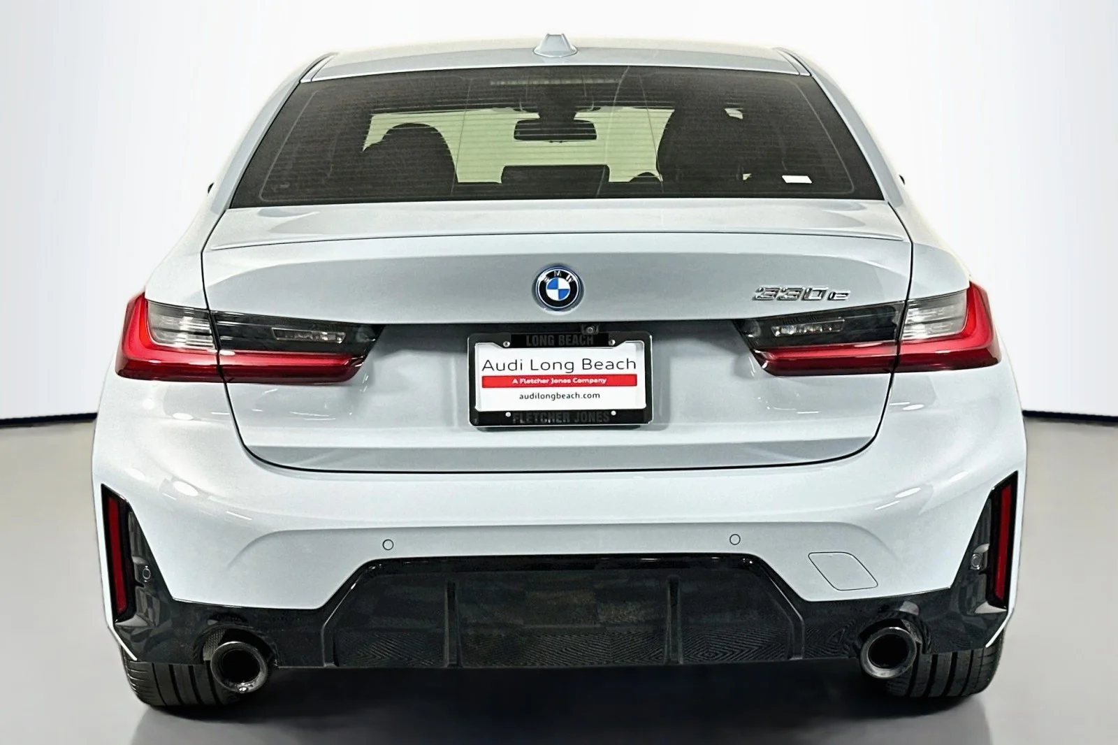 Used 2023 Brooklyn Grey Metallic BMW 330e image 3