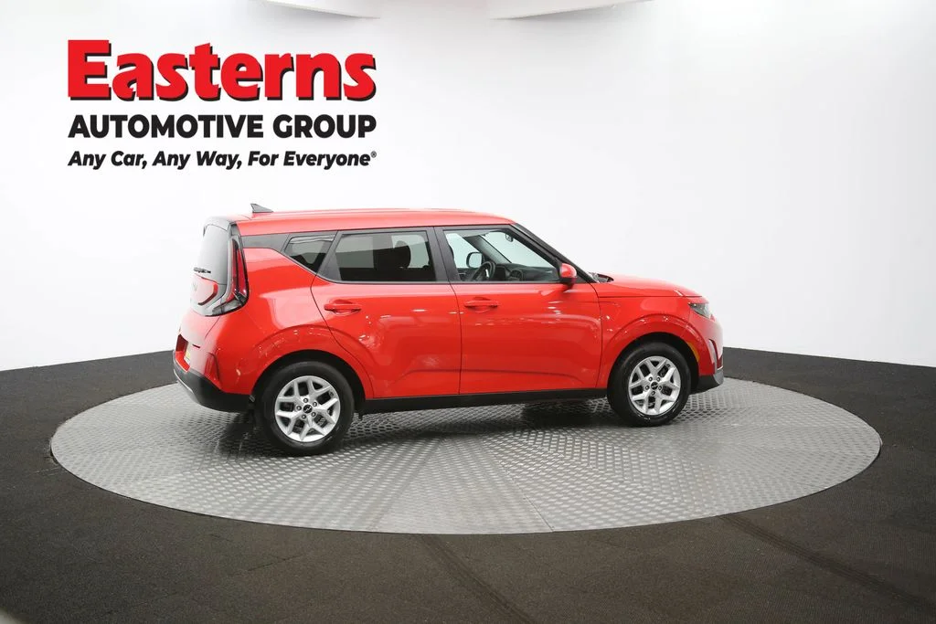 Used 2024 Red Kia LX image 39