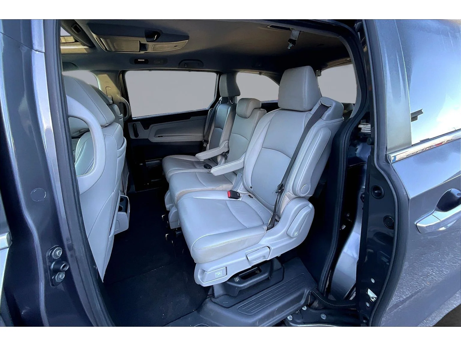 Used 2019 Gry Honda Touring image 18