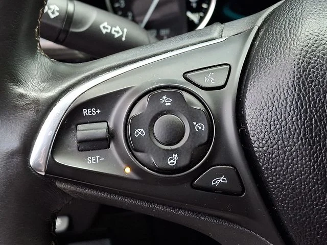 Used 2016 Red Buick Premium II image 24