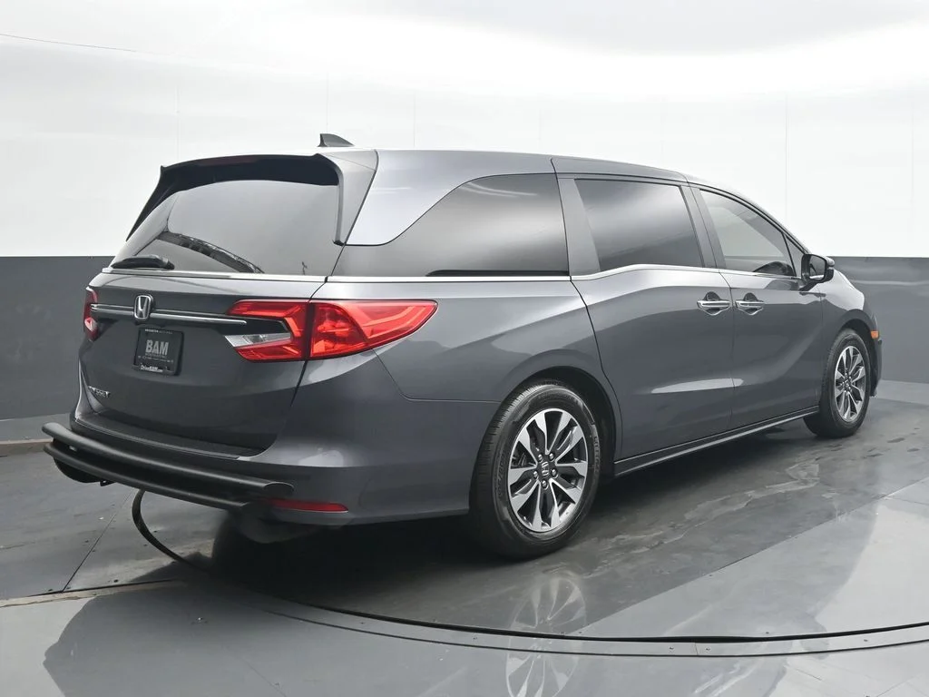 Used 2023  Honda EX-L image 6