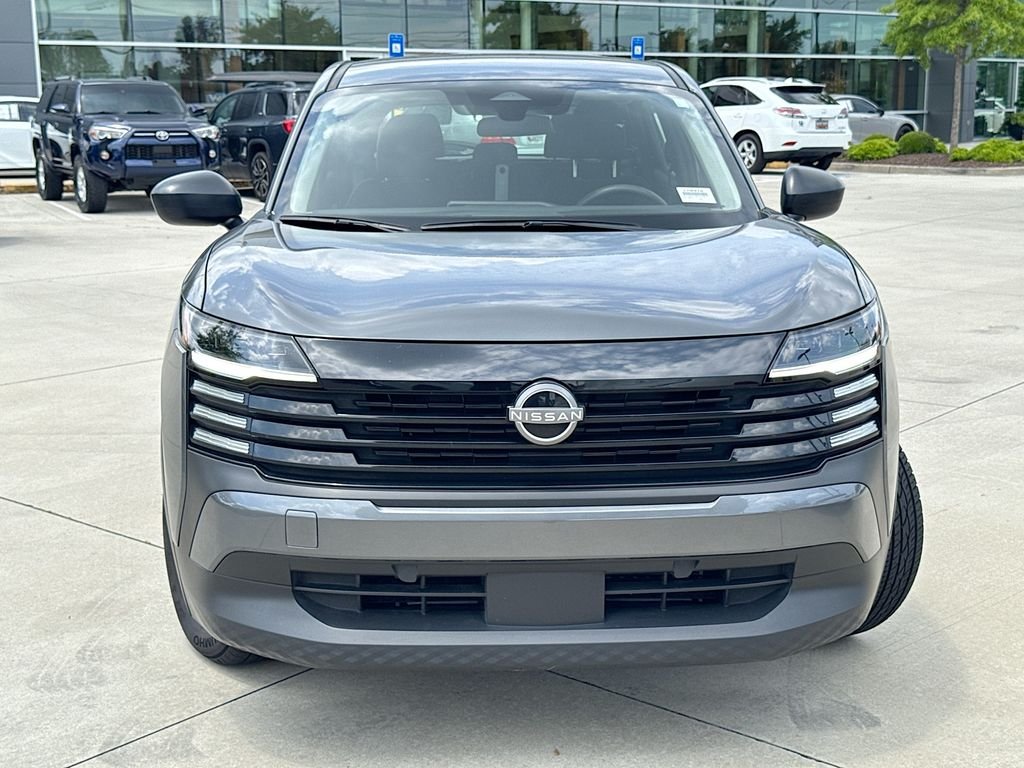 Used 2025 Gray Nissan S image 4