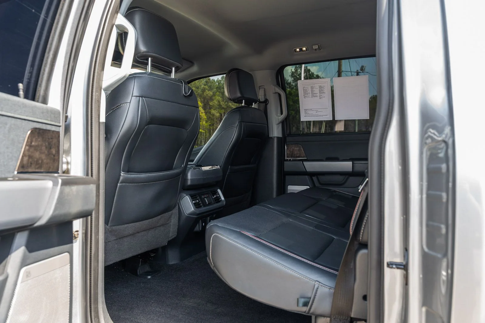 Used 2023 Silver Ford Lariat image 18