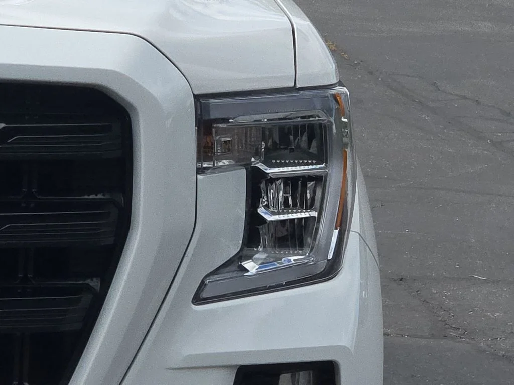 Used 2021 White GMC Elevation image 16
