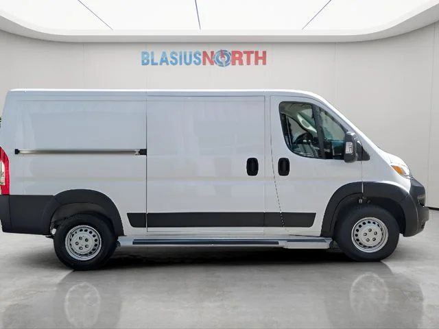 Used 2025 White Ram Base image 4