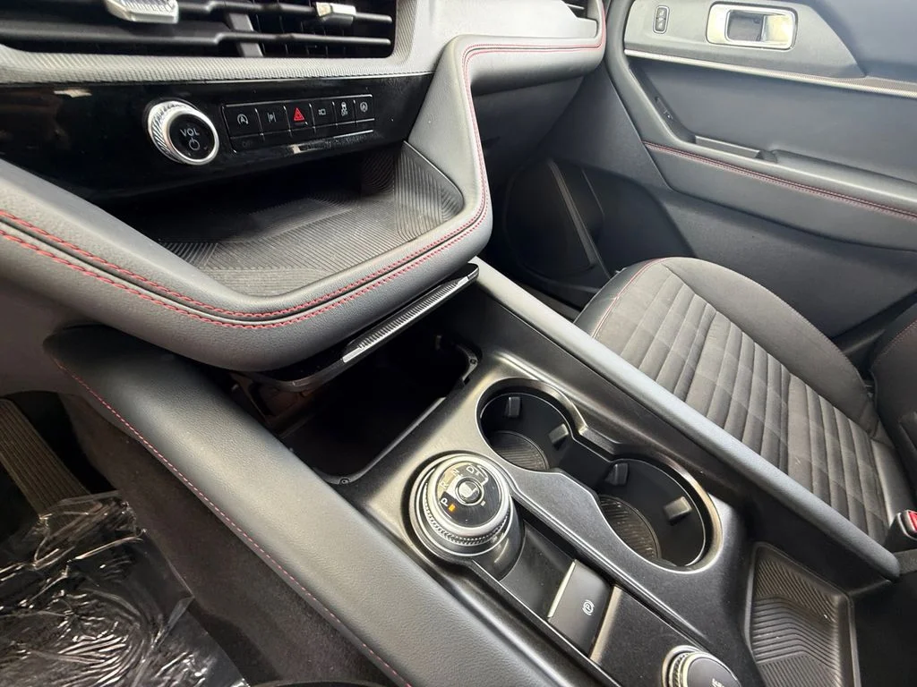 2025 Ford Explorer ST-LINE - Photo 22