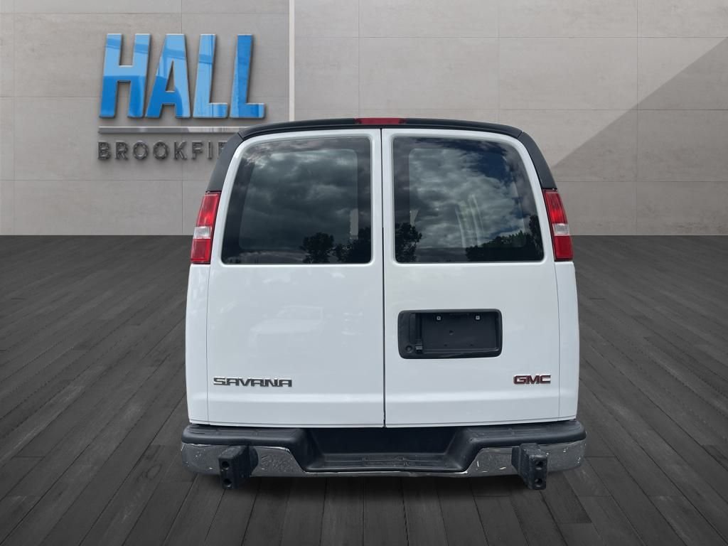 2023 Gmc Savana 2500 Cargo photo 3