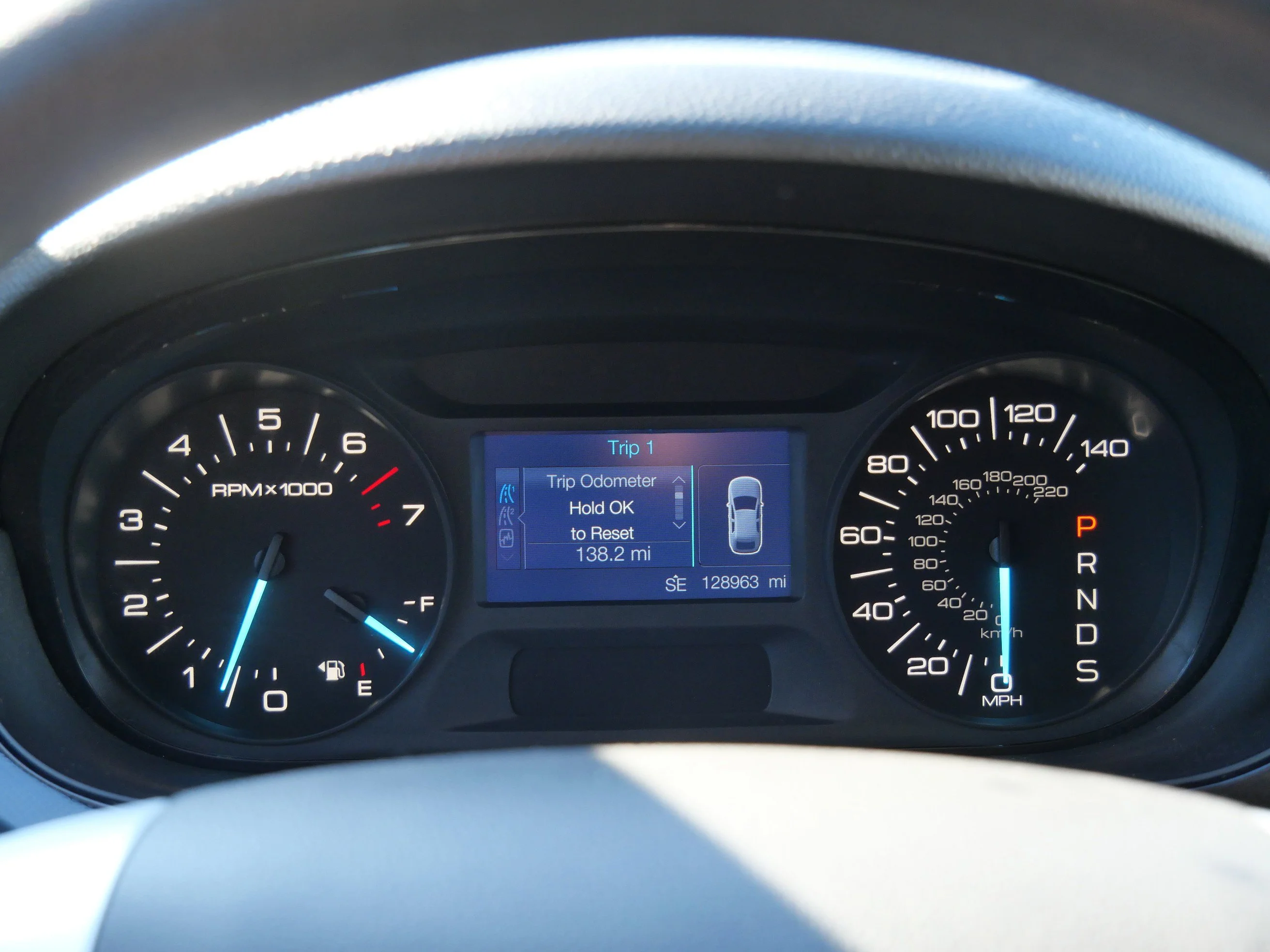 Used 2014 Ingot Silver Metallic Ford SE image 20