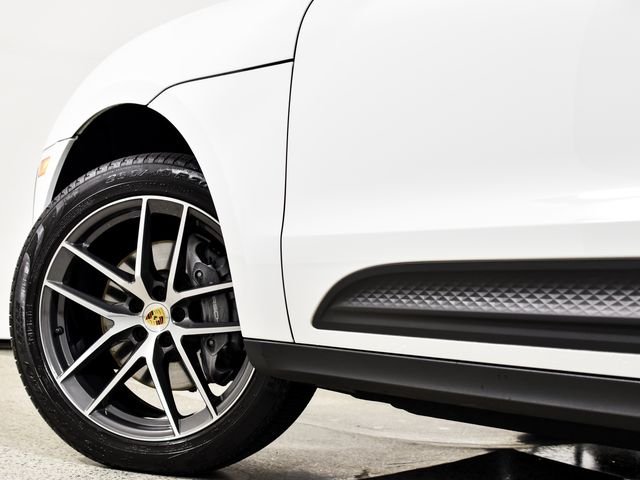 Used 2025 White Porsche  image 16