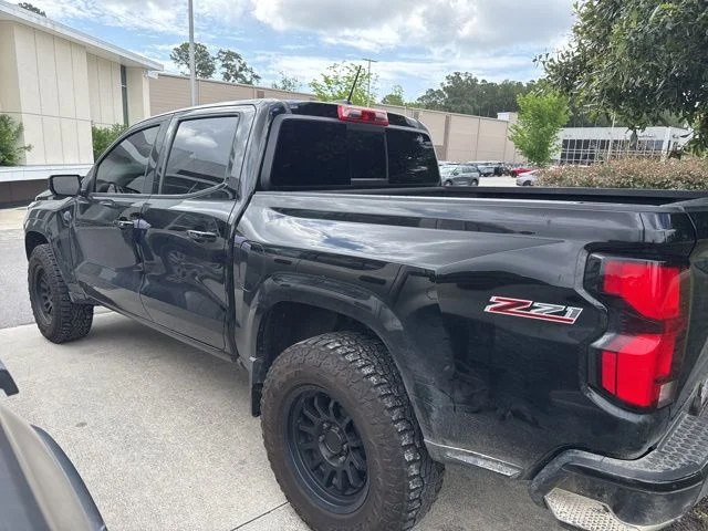 Used 2023 Black Chevrolet Z71 image 5