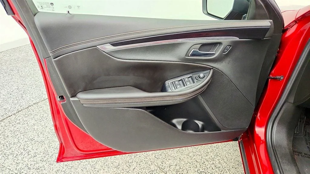 Used 2018 Cajun Red Tintcoat Chevrolet 4dr Sedan LT w/1LT image 10