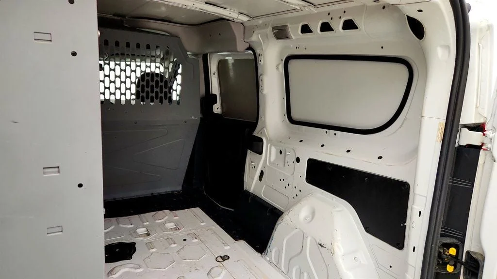 Used 2022 Bright White Ram Tradesman Van w/ Shelving System & Ladder Rack image 23