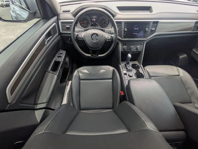 Certified Used 2019 Silver Volkswagen 3.6L V6 SE image 16