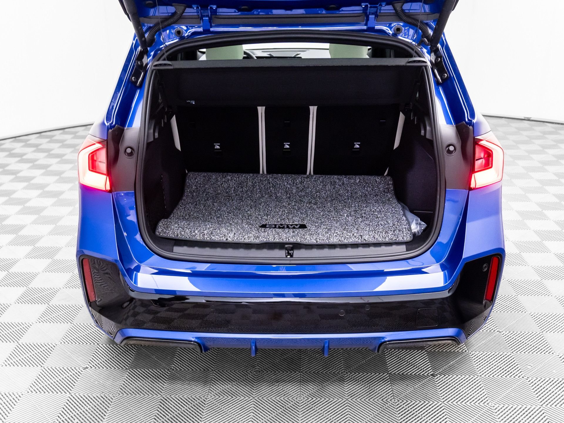 New 2026 Portimao Blue Metallic BMW xDrive28i image 32