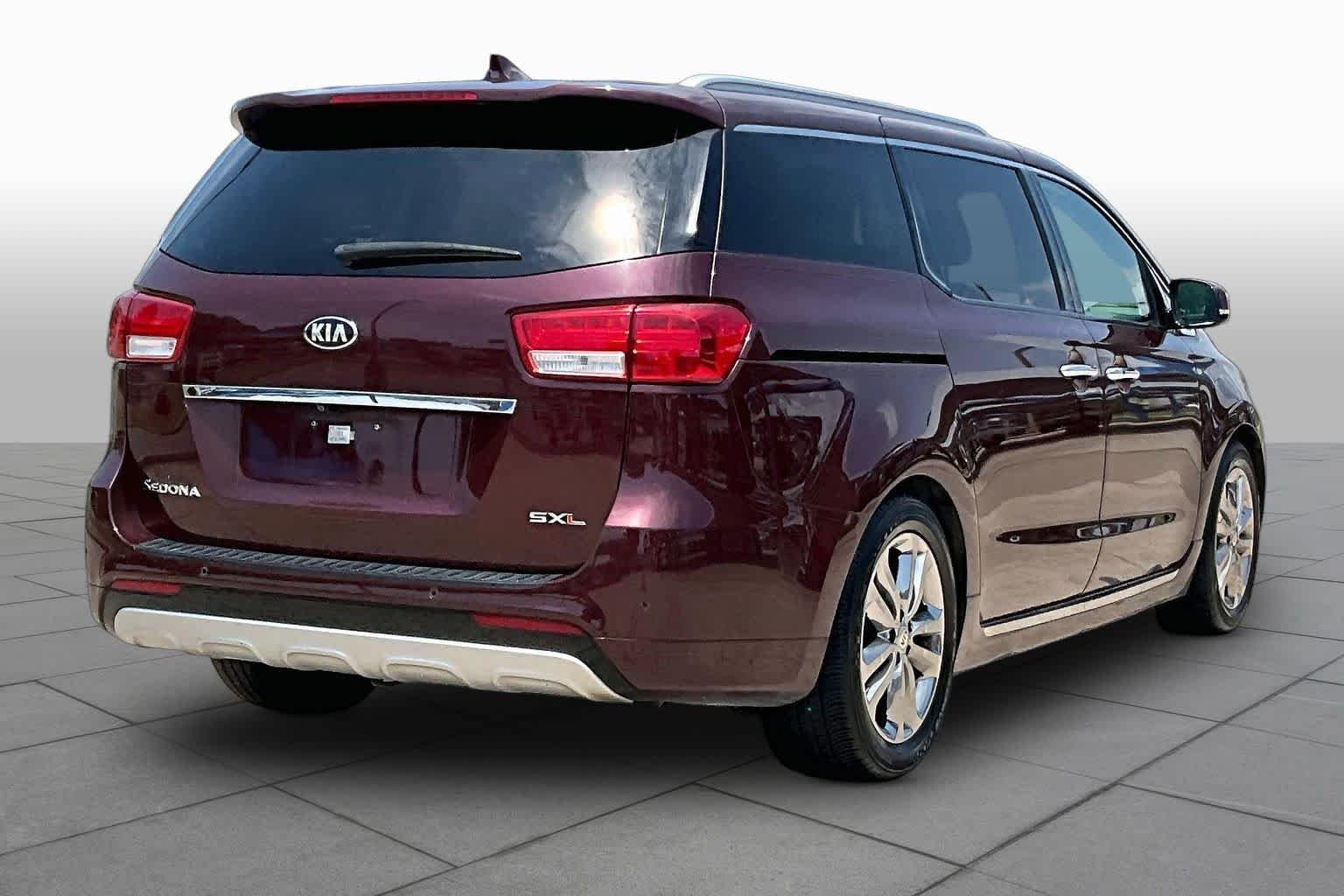 Used 2016 Venetian Red Pearl Metallic Kia SX-L image 13