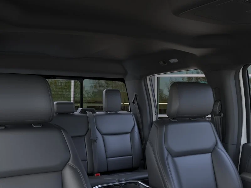 New 2025 Oxford White Ford XLT image 22