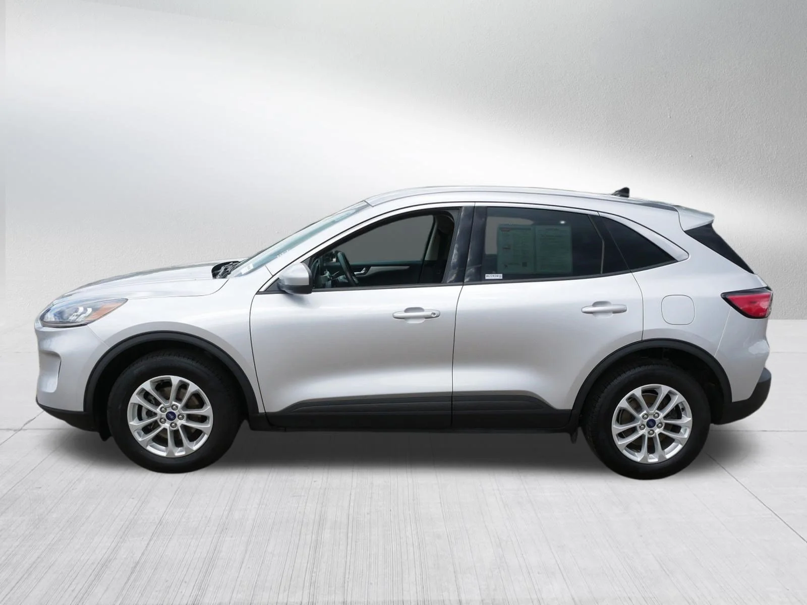 Certified Used 2020 Ingot Silver Metallic Ford SE image 4
