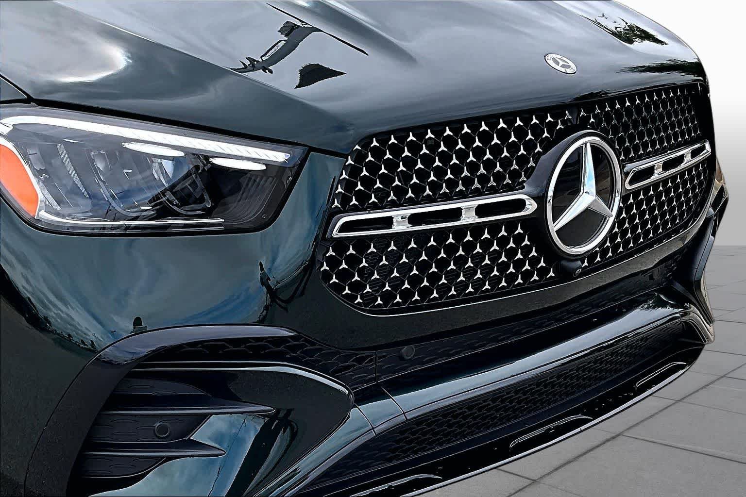 Certified Used 2025 Emerald Green Metallic Mercedes-Benz GLE 350 image 30