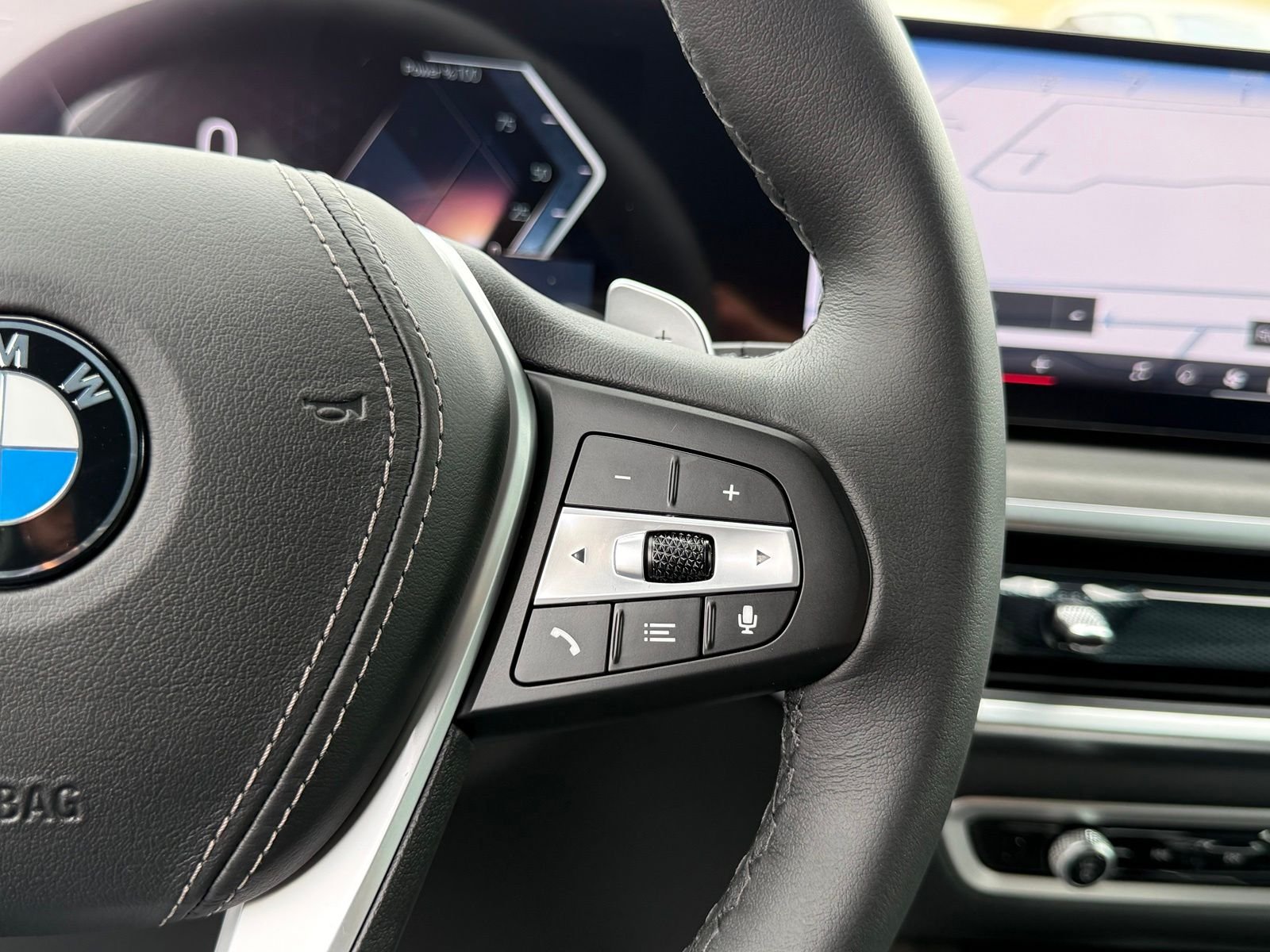 New 2026 Skyscraper Grey Metallic BMW sDrive40i image 26