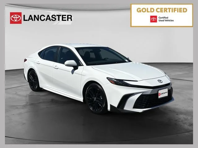 2025 Toyota Camry SE