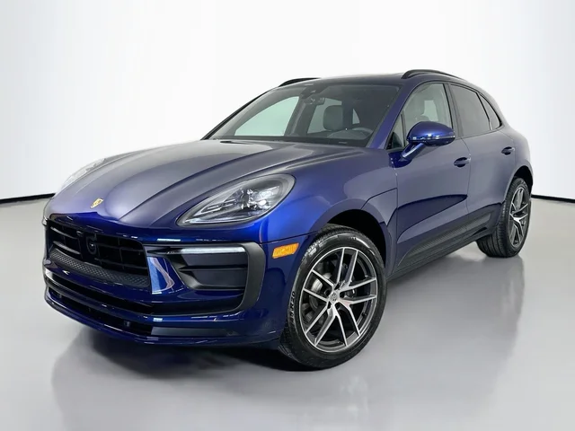 2025 Porsche Macan Base