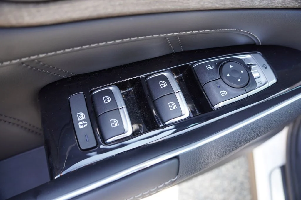 Used 2023 Glacial White Pearl Kia X-Line SX Prestige image 26