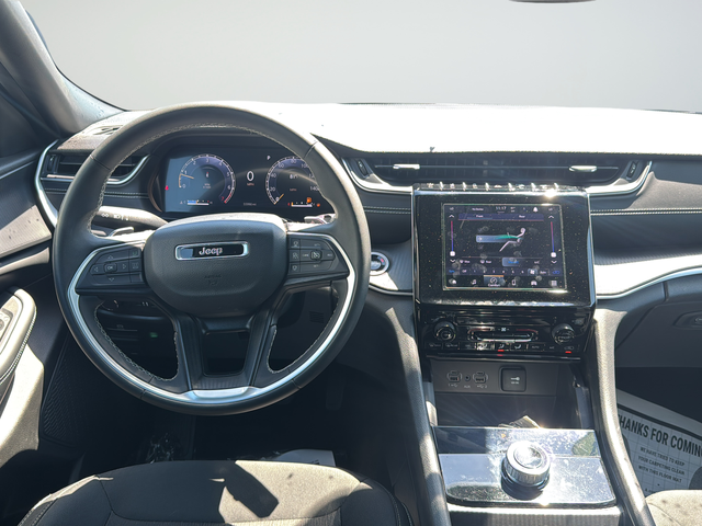 Used 2024 White Jeep Laredo image 11