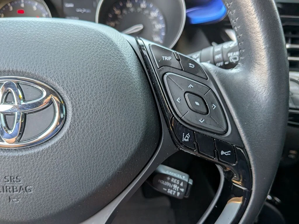 Used 2021 White Toyota XLE image 15