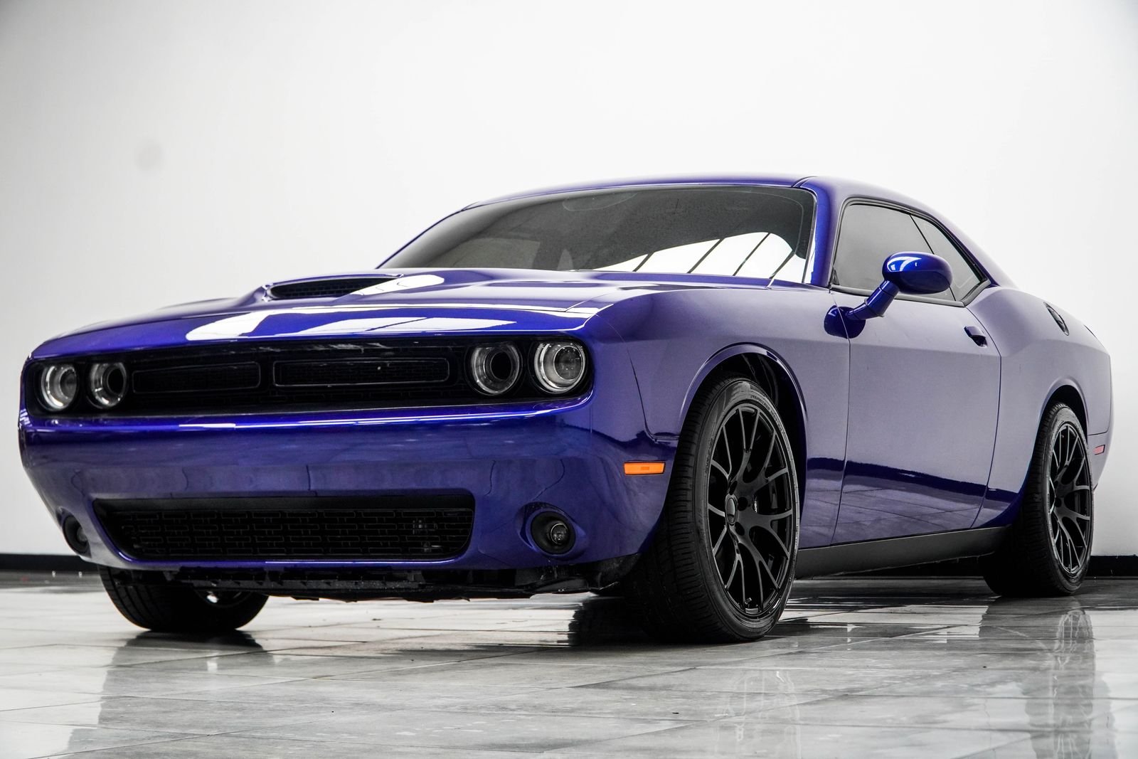 Used 2020 Blue Dodge R/T Scat Pack image 9