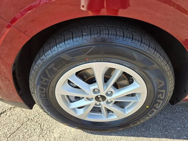 Used 2024 Red Kia LX image 24