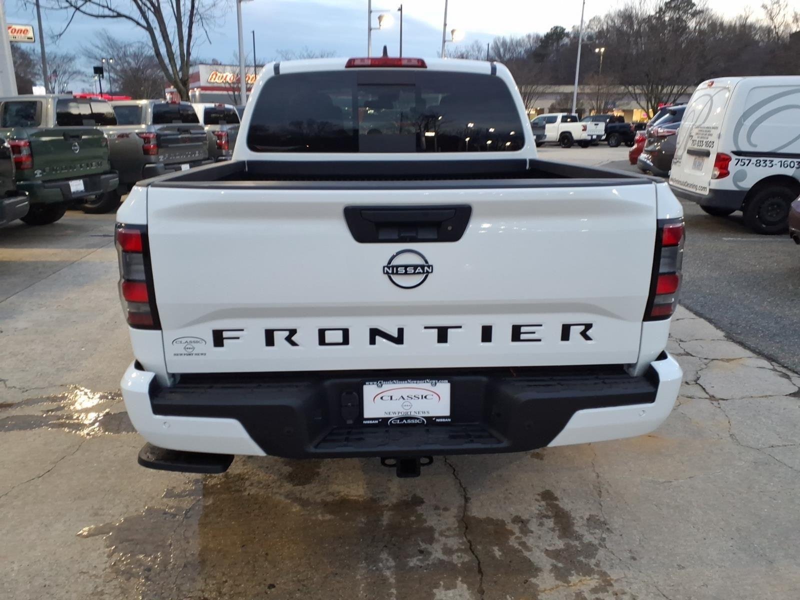 New 2026 Glacier White Nissan Crew Cab SV image 5
