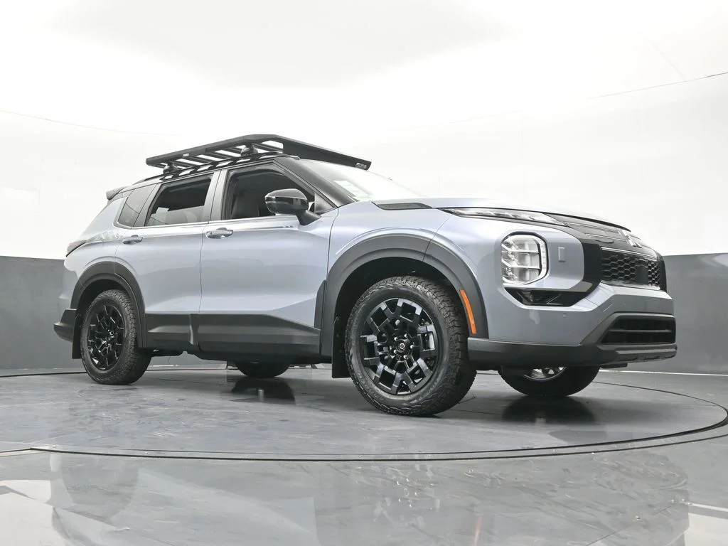 2025 Mitsubishi Outlander Trail Edition - Photo 74