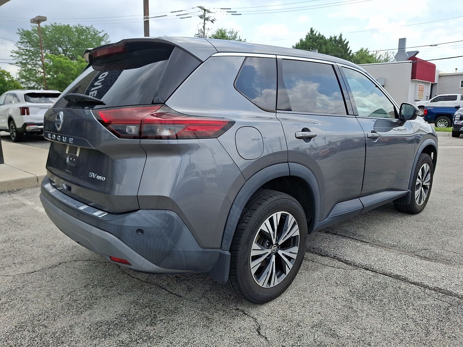 Used 2021 Gray Nissan SV image 7