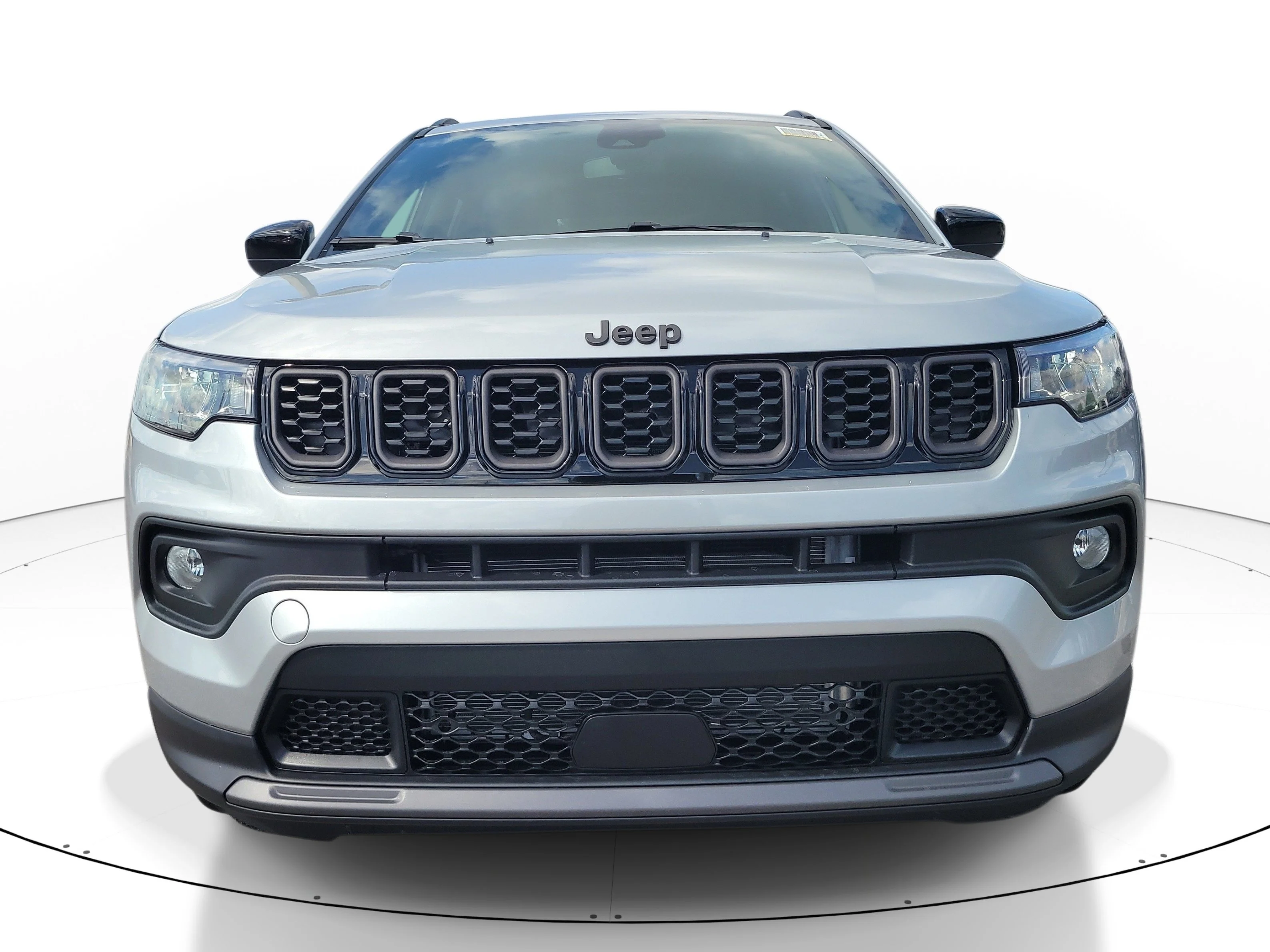 New 2026 Silver Zynith Metallic Clearcoat Jeep Latitude image 3