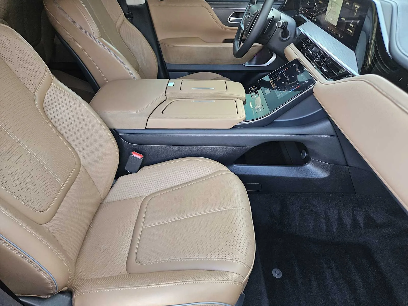 Certified Used 2025 Grand Blue INFINITI SENSORY image 13