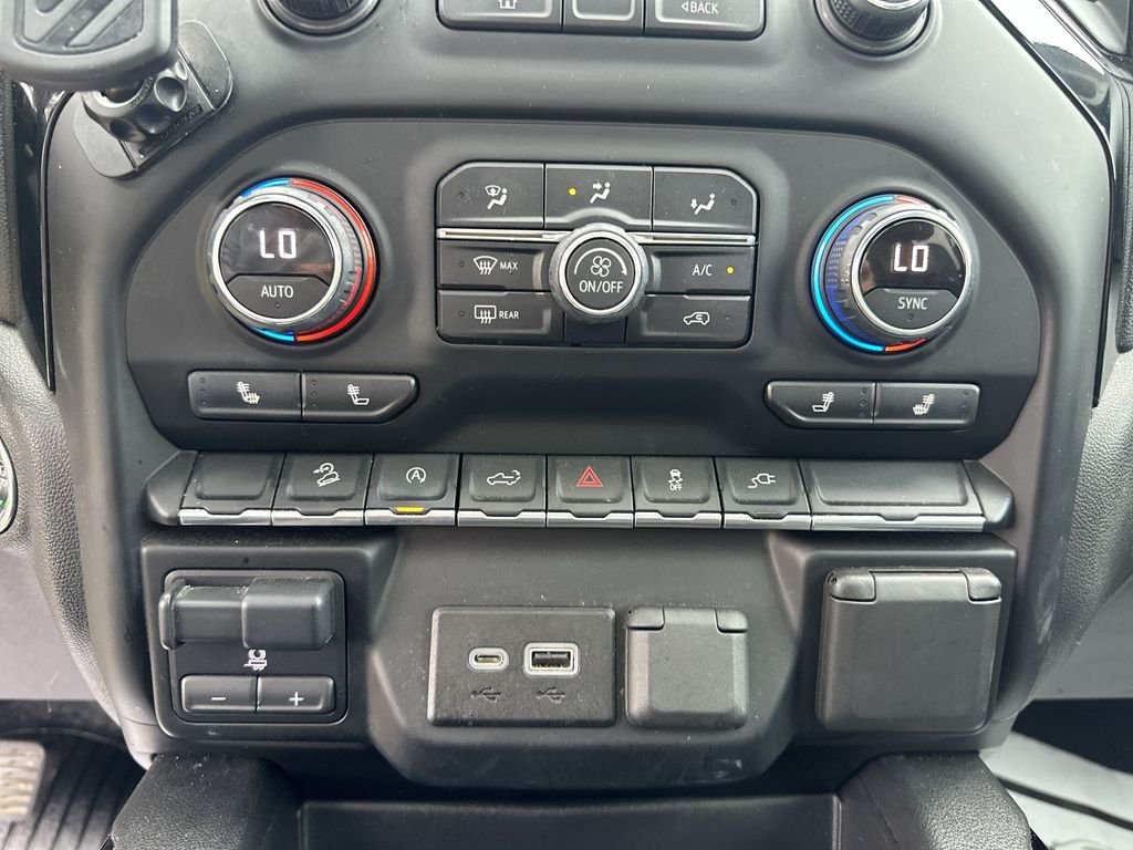 Used 2020 Silver Chevrolet RST image 24