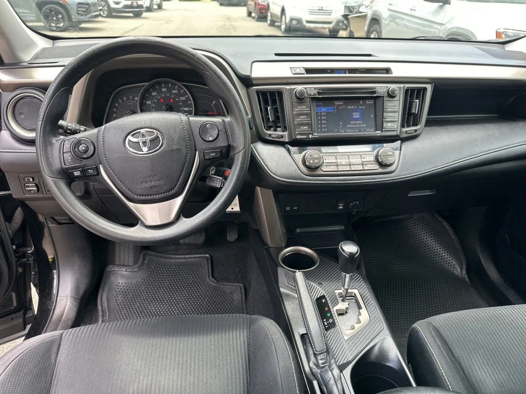 Used 2015 Black Toyota XLE image 26