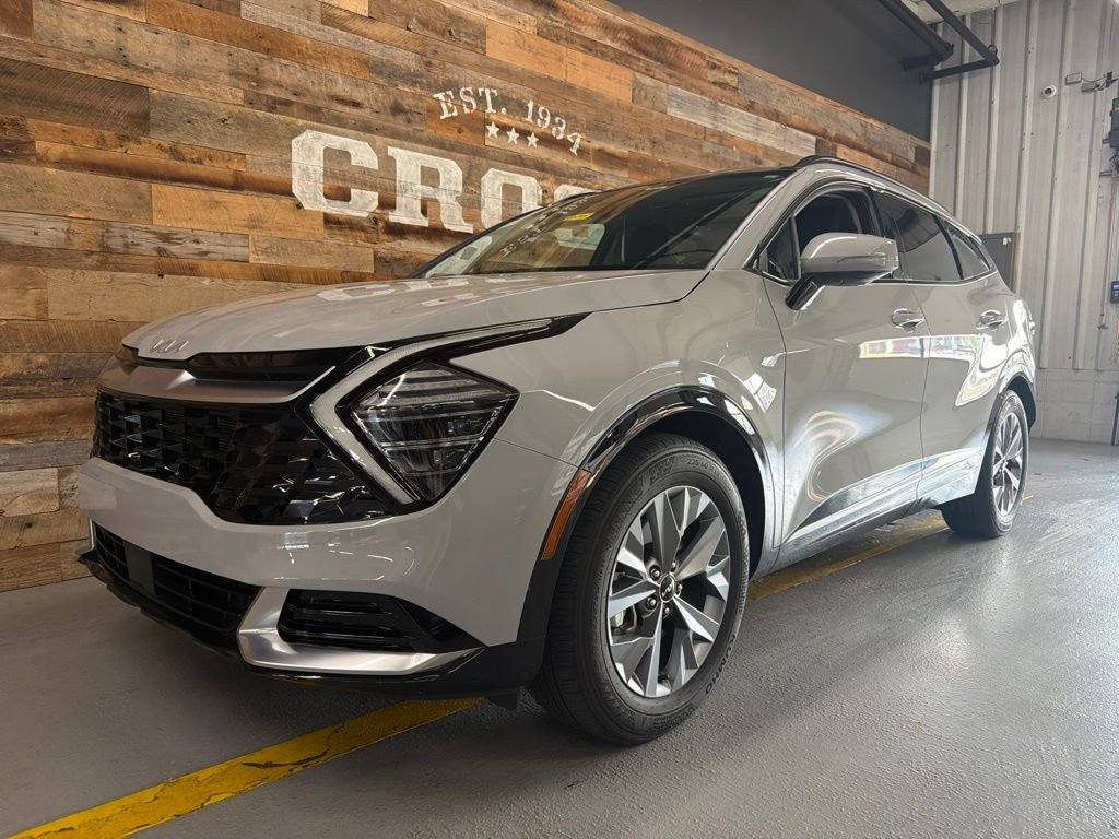 Used 2025 Gray Kia SX image 2