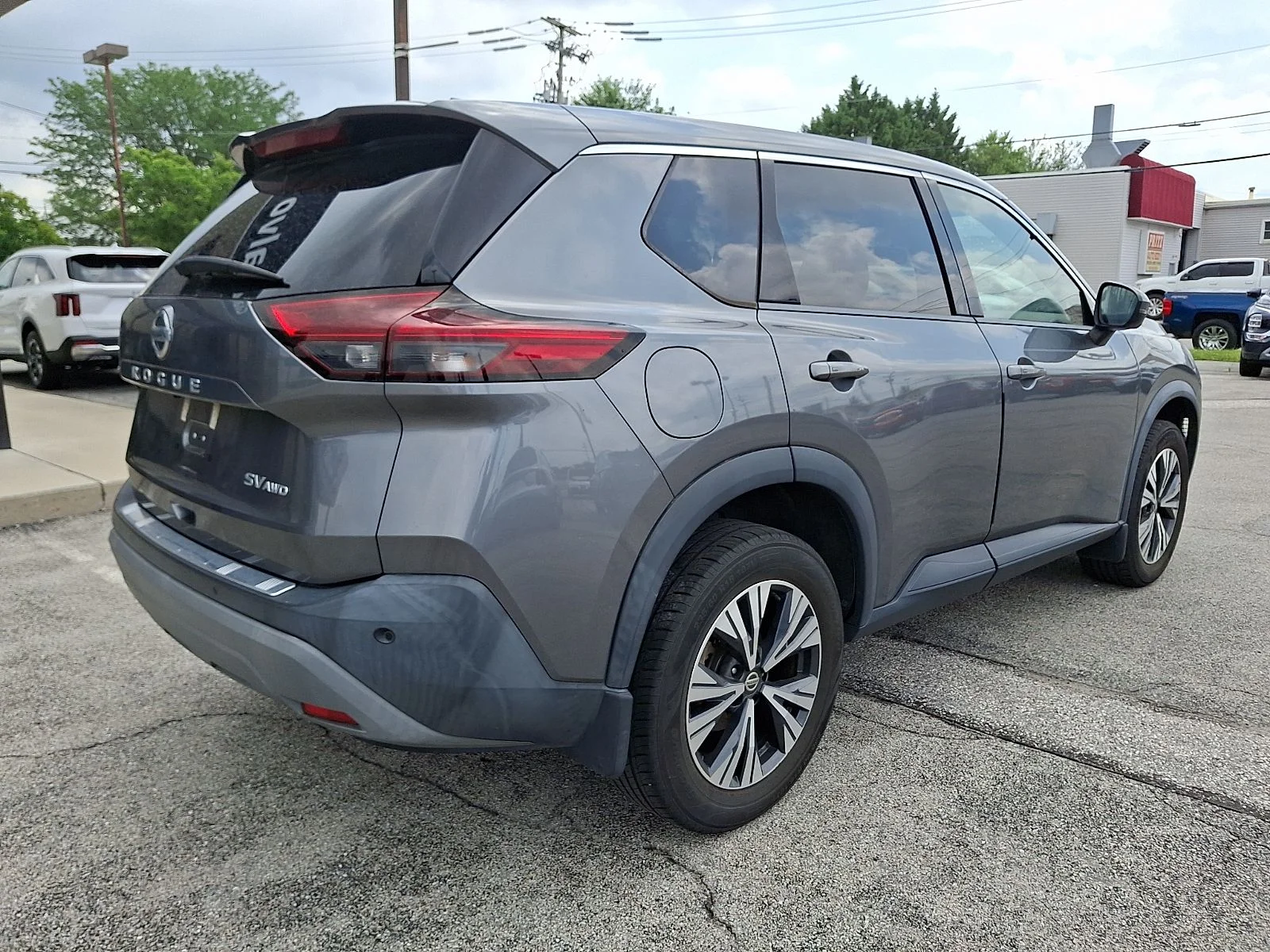Used 2021 Gray Nissan SV image 7