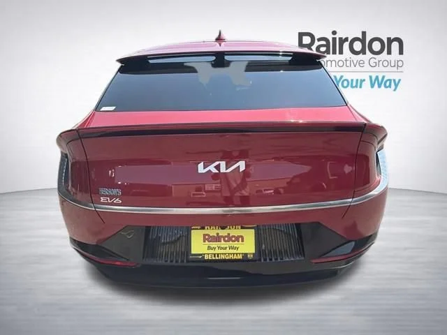 Used 2023 Runway Red Kia Wind image 6